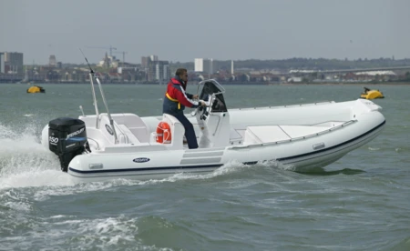 Gommone Predator 6.60