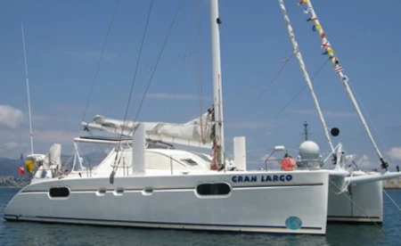 Catana 472