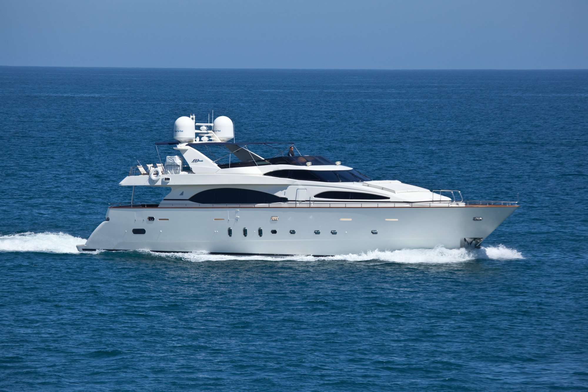Azimut 100