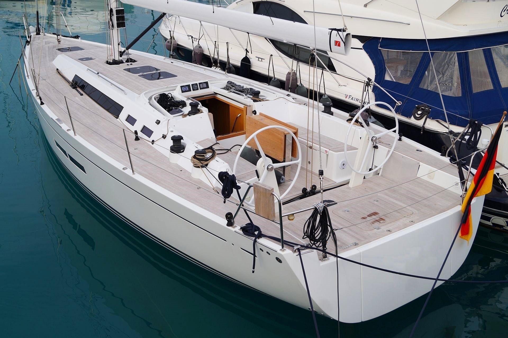 Solaris 44 One