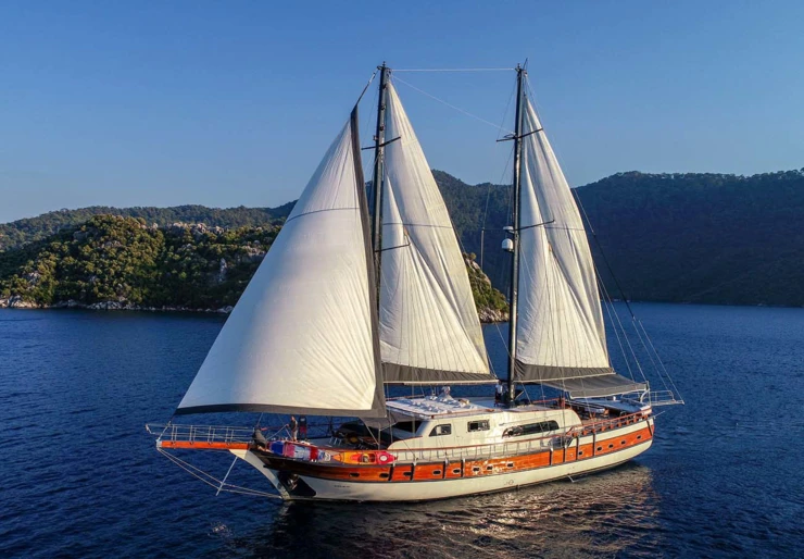 Ugur Porto di Marmaris | 