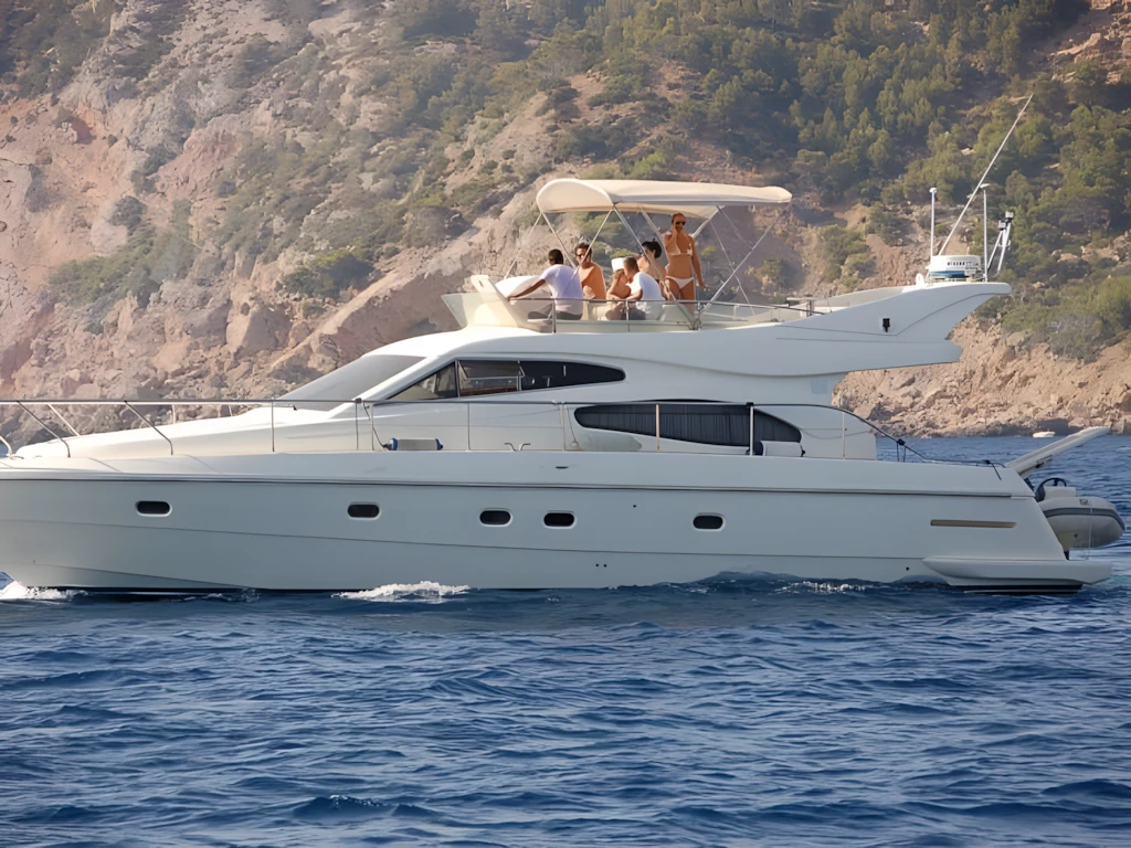 Ferretti 46 Fly
