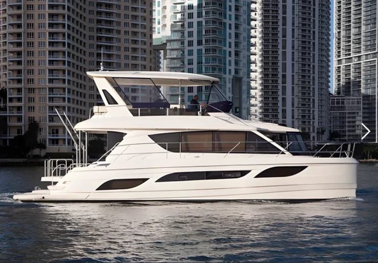 Aquila 48 Hafen von Tortola | ThreeQuartersFull