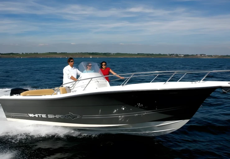 White Shark 226 Pointe à Pitre | PAPAYE