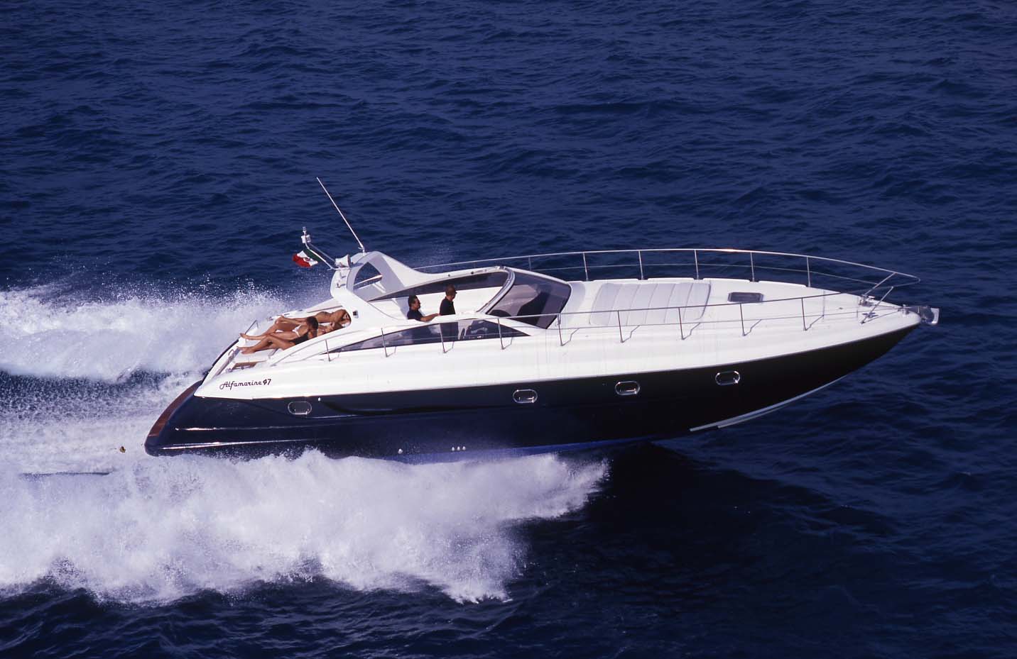 Alfamarine 47