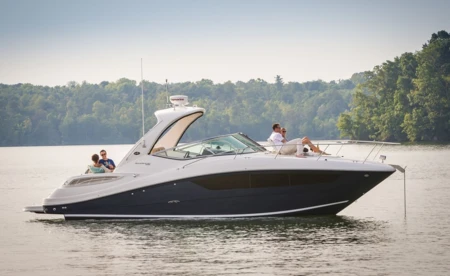 Sea Ray 330