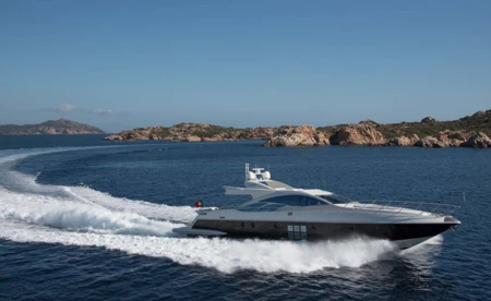 Azimut 86S