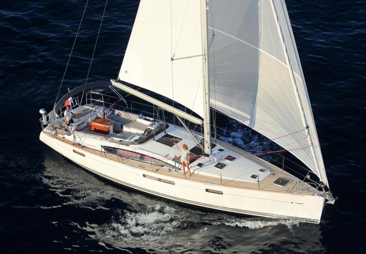 Jeanneau 58 Lavrion - port principal | Atlas