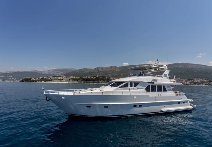 Moonen 65 Rovinj | Lilly White