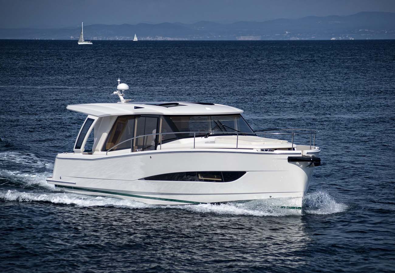 Greenline Hybrid 39
