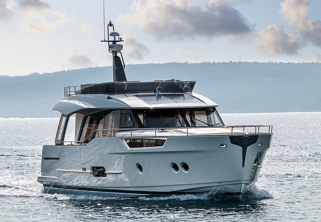 Greenline Hybrid 48 Fly