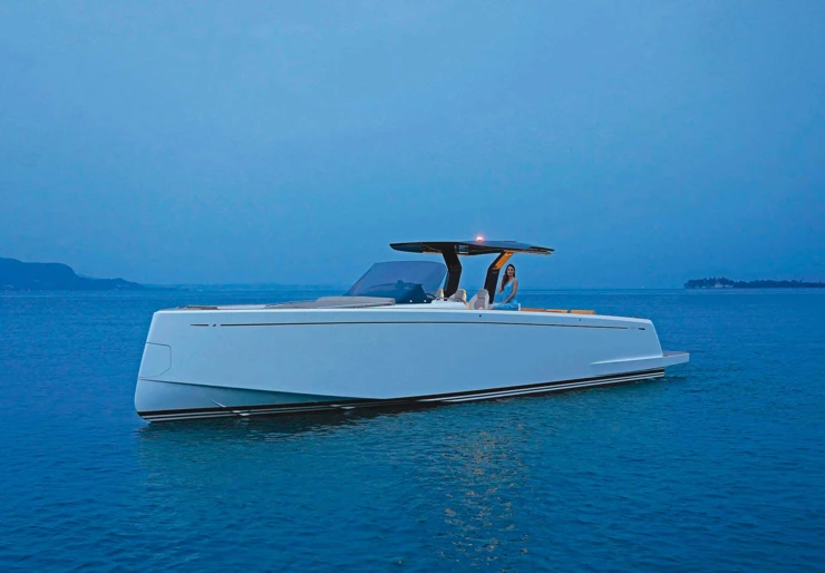 Pardo 43 Glyfada | Grivalia 1