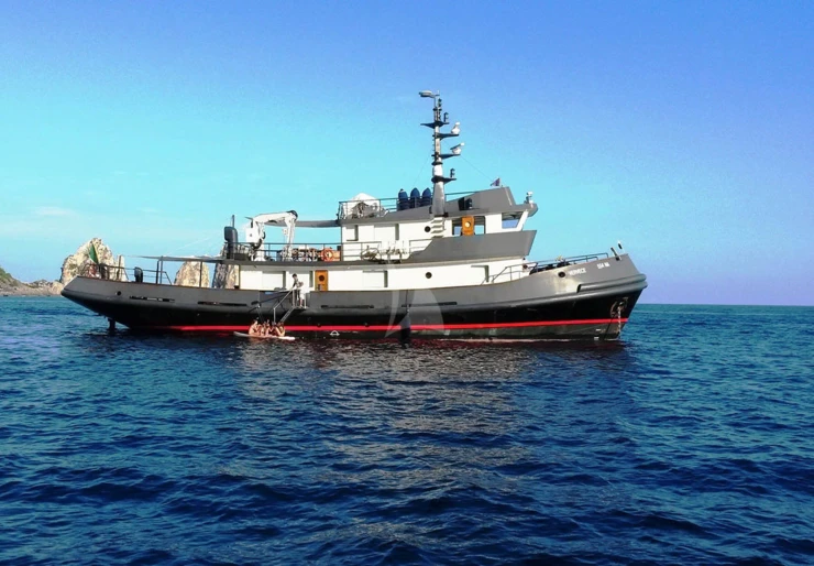 Vervece Naples harbour |