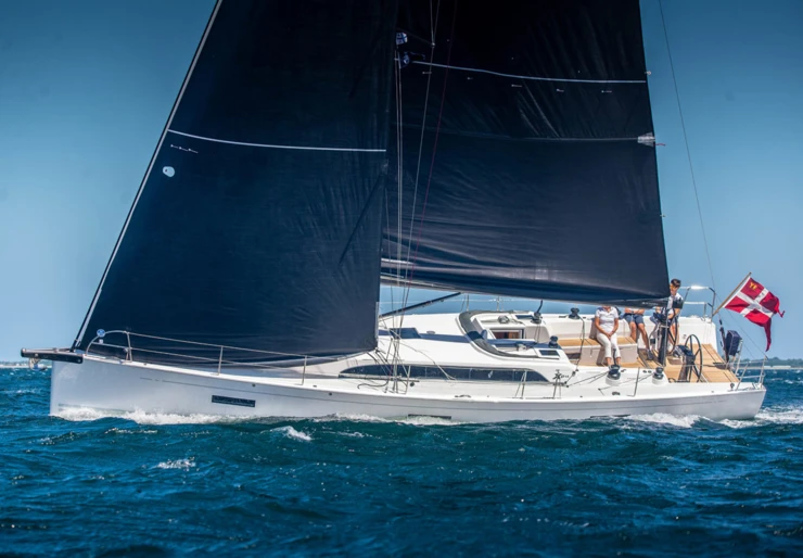 Xp 44 Port de Lavrion | Gazelle