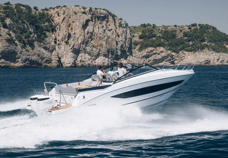 Flyer 10 Porto di Hyeres | CAPE COD