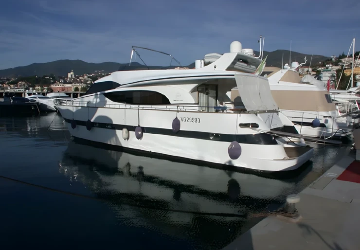 Benetti 72 Castellammare di Stabia | La chicca