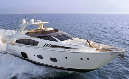 Ferretti 800