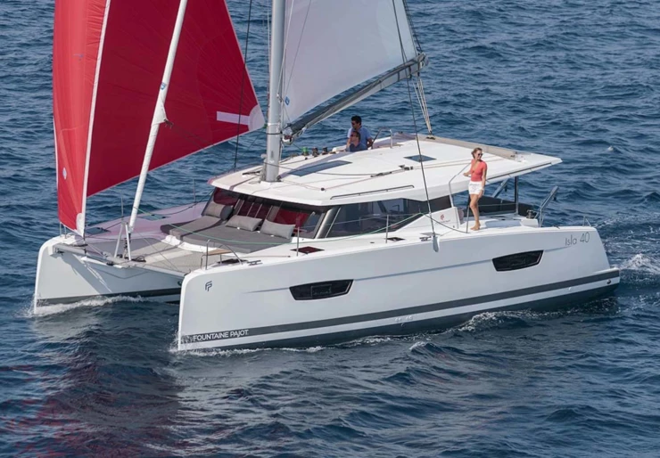 Isla 40 Portimao | YOLO