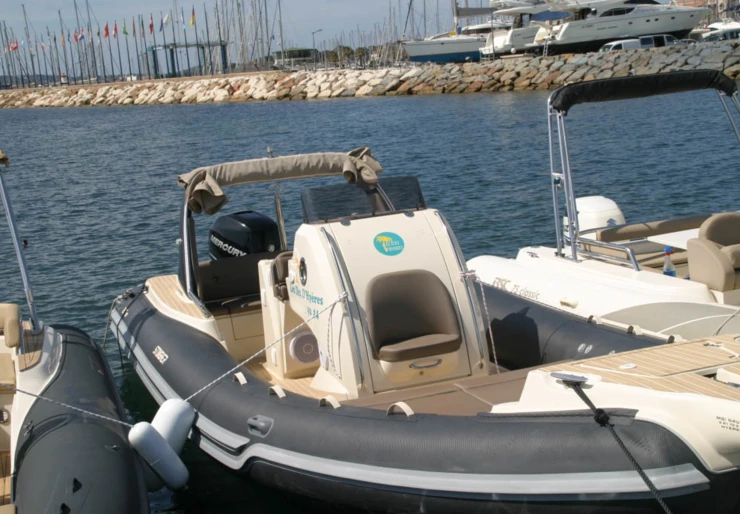 Stingher 27 GT Hyeres harbour | 