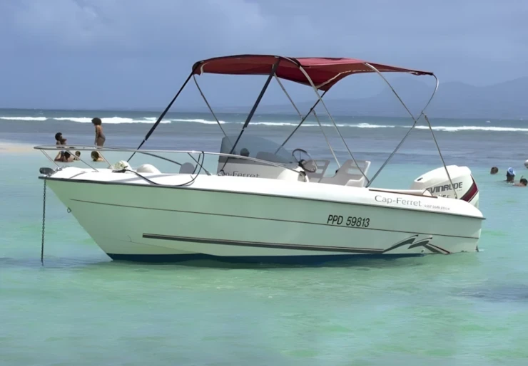 Cap Ferret 550 SUN DECK Marina Bas-du-Fort | MINAHOUET