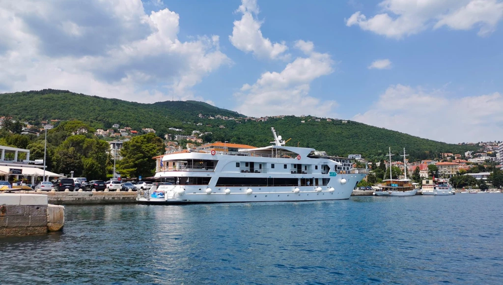 Segeln durch die berühmten Naturgebiete Kroatiens