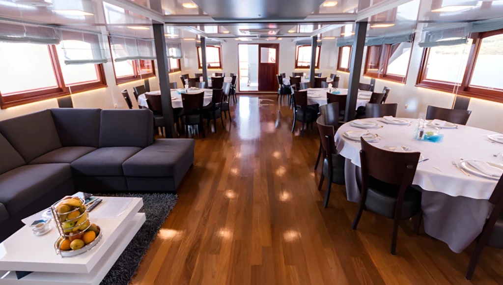 Détente et découverte des îles incontournables de la côte Dalmate