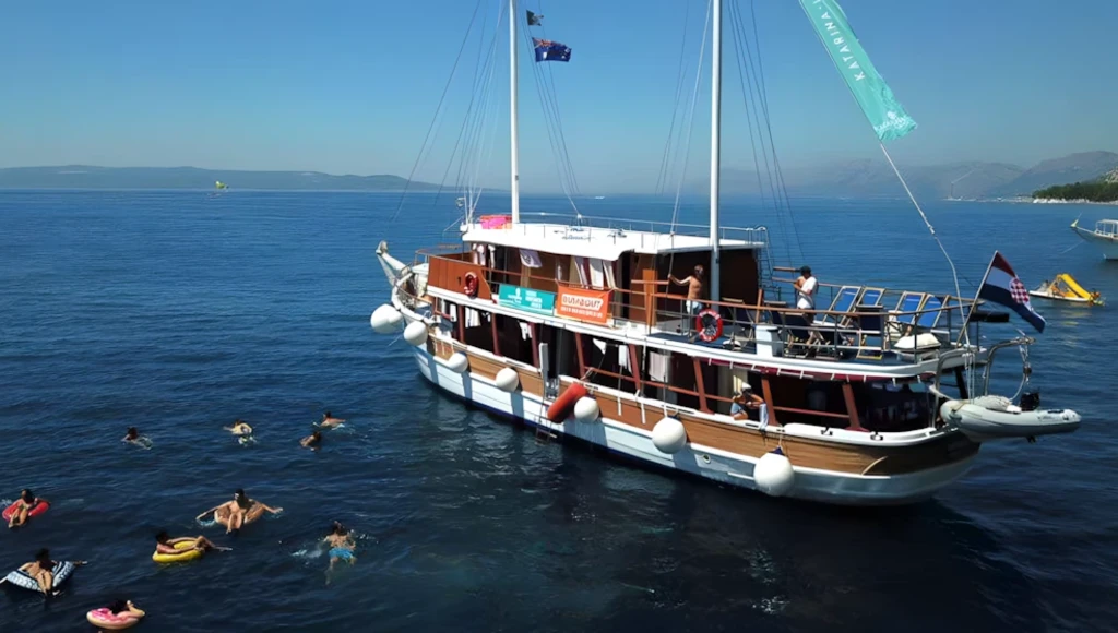 8-Day Cycling Cruise on the Adriatic Sea: From Split to the Gems of Dalmatia, Through Vineyards, Forests, and Fishing Ports