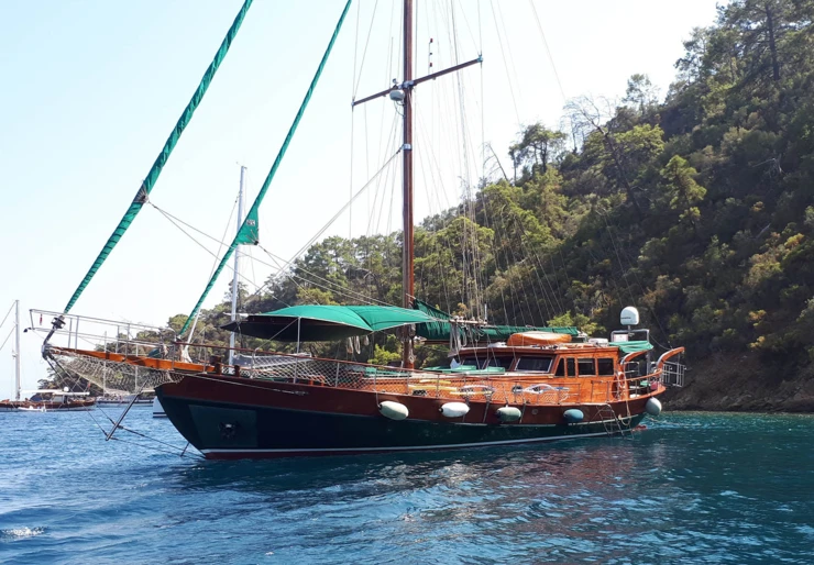 Mandalina Egesu Güllük Marina | Mandalina 3 CABİNS 3 SHOWER 3 WC 20 MT LENGHT