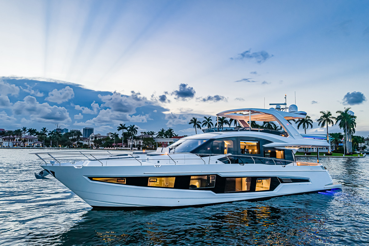 Galeon 680 Fly