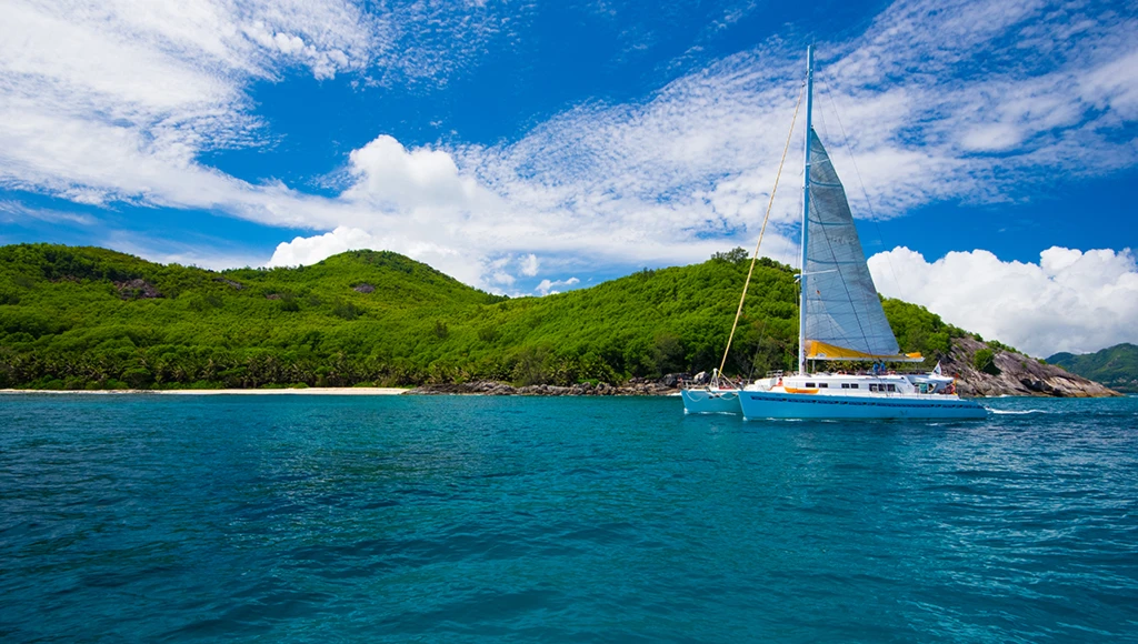 Paraíso azul: crucero de 5 días por las Seychelles en las aguas más cristalinas del mundo