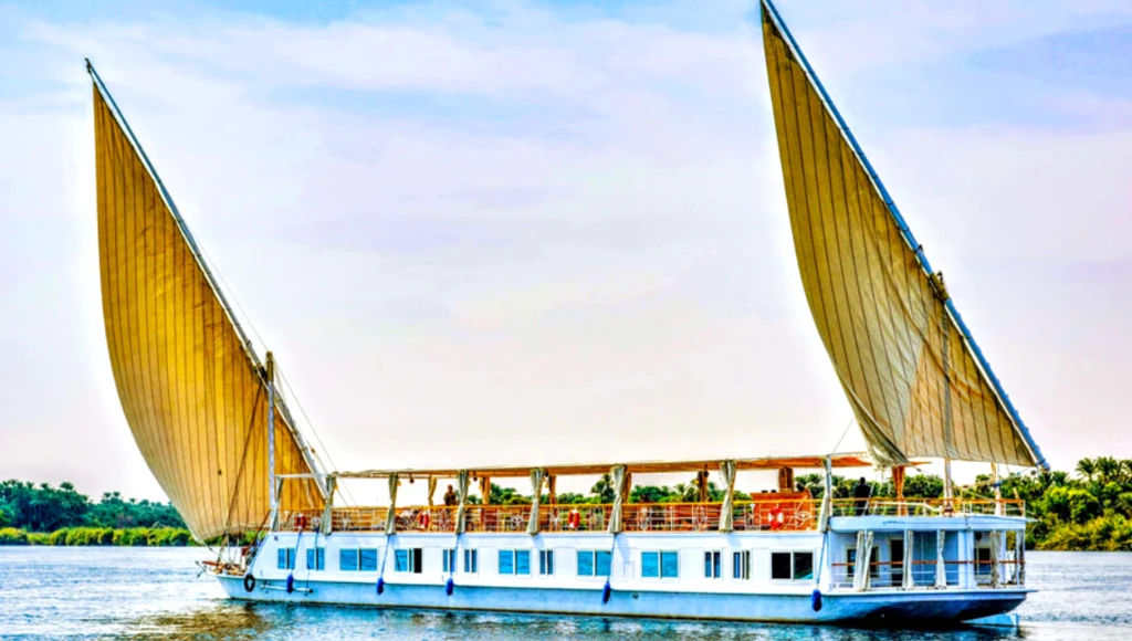 Crociera sul Nilo tra Esna e Assuan, con visita a Luxor