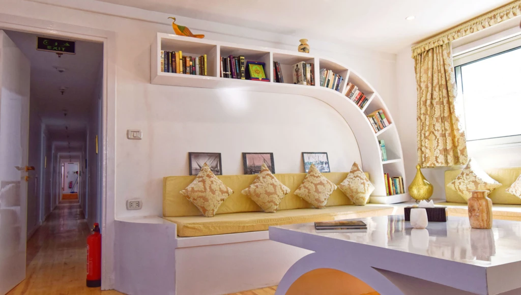 6 day cruise aboard a Dahabieh on the enchanting Nile