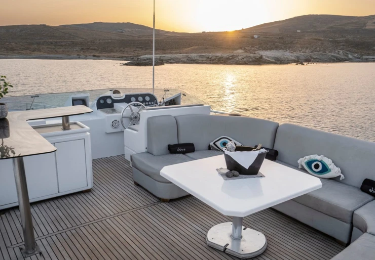 Akhir 27 Mykonos | M/Y Shiva