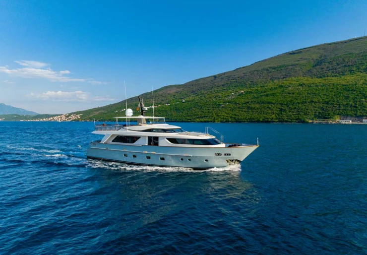 Valentina II Mar Rojo | VALENTINA II