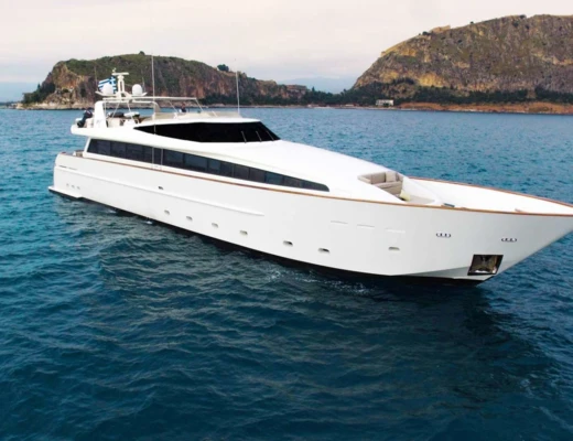 M/Y Aquila