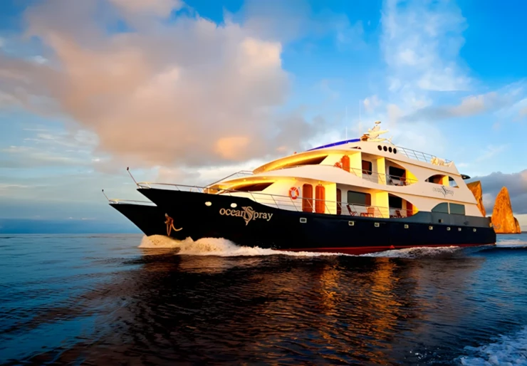 Ocean Spray Îles Galapagos | ELITE