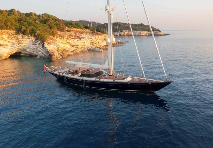 Irelanda Antilles | ABUNDANCE