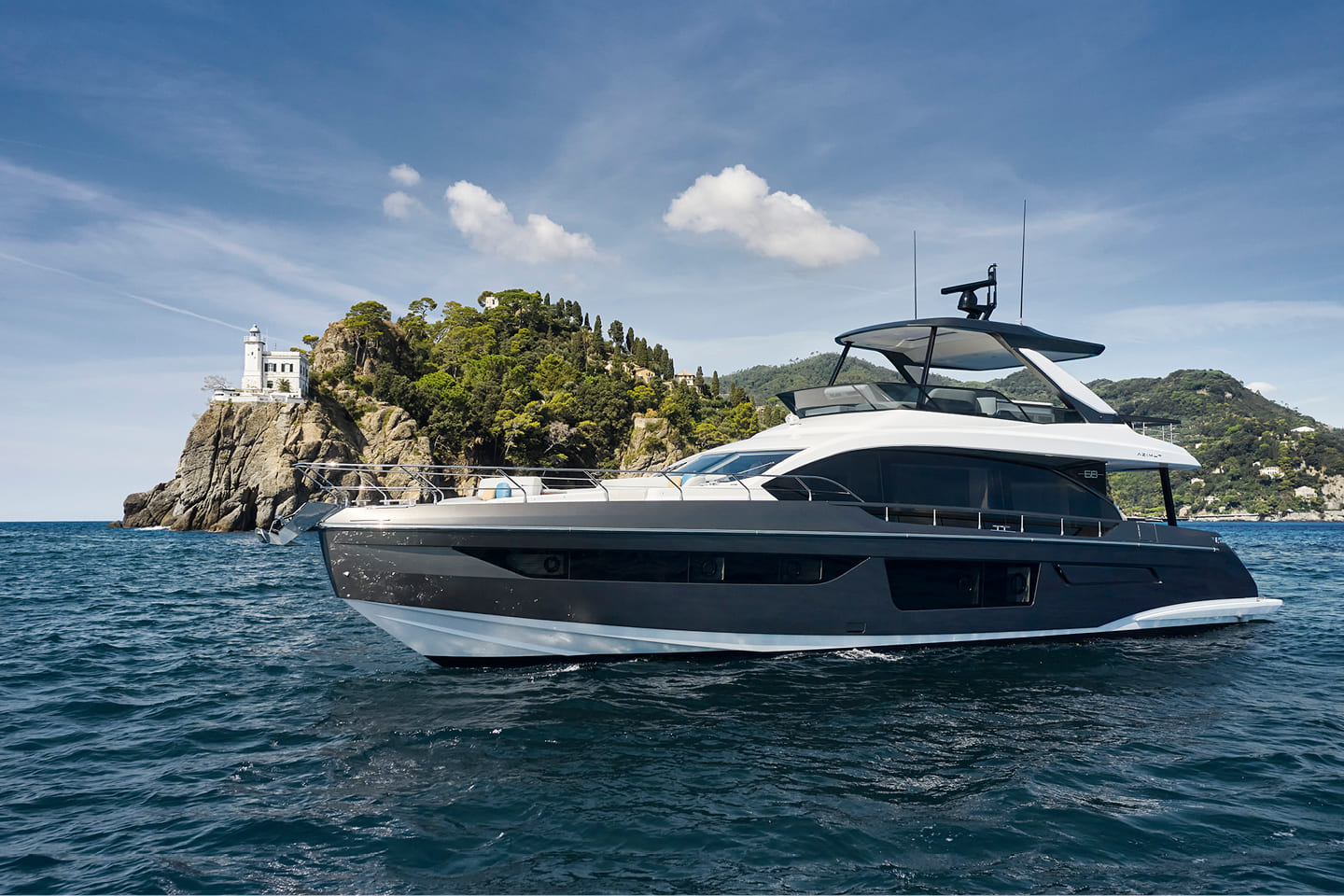 Azimut 68 Fly