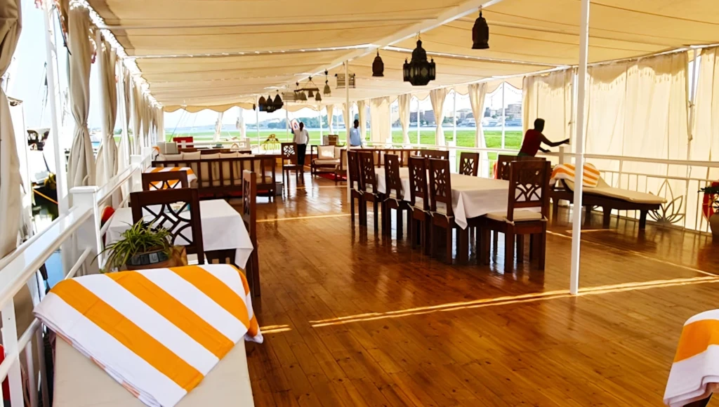 Viaggio unico in barca tradizionale da Luxor ad Assuan