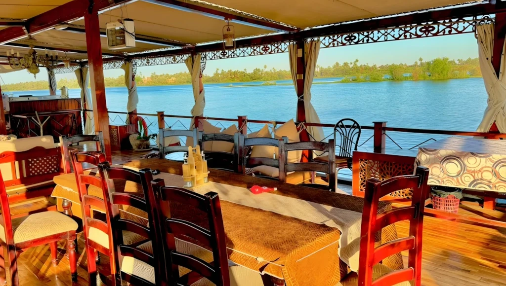 Croisière en dahabieh sur le Nil, visites des temples sacrés, pyramides de Gizeh, séjour au Caire : 11 jours de voyage au cœur de l'Égypte pharaonique