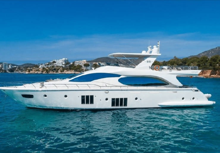 Azimut 85 Fly Marina Gouvia | La Fenice