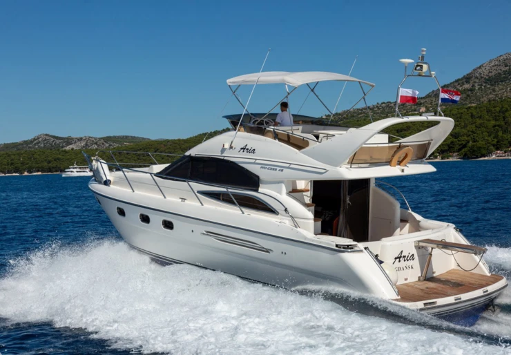 Princess 45 Fly Klaipeda | Majesty