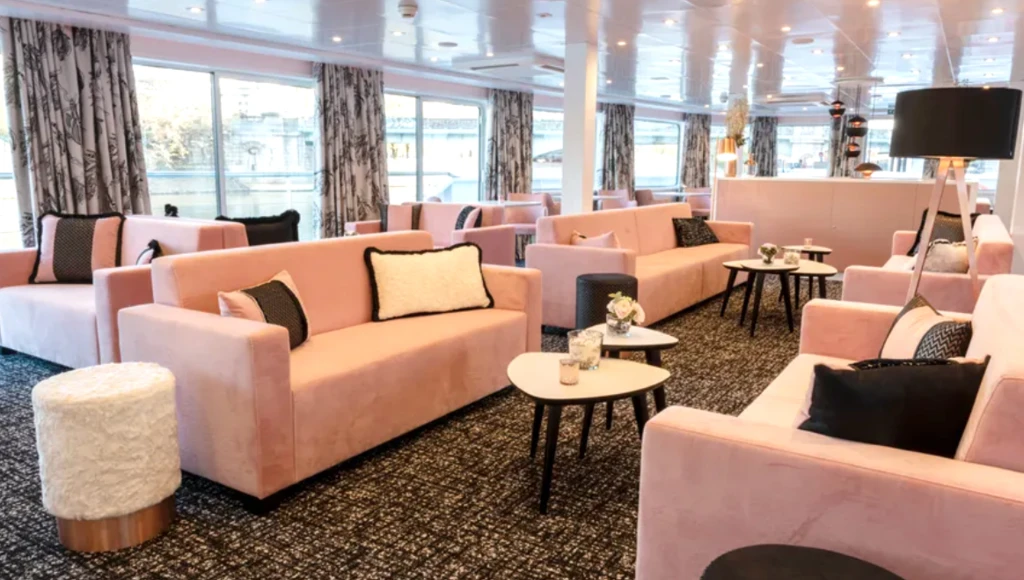 Parisian escapade along the Seine