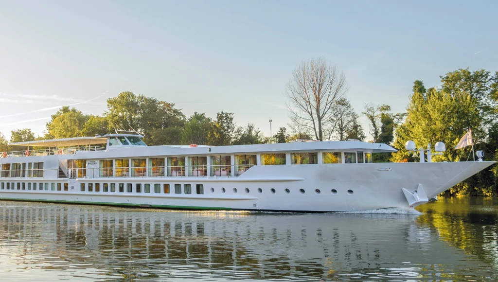 Parisian escapade along the Seine