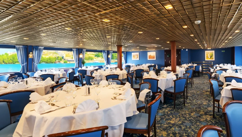 2 Rivers: the romantic Rhine valley and the magic of the Moselle