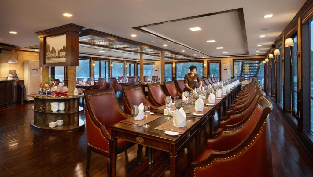 Évasion unique en baie d'Halong : croisière inoubliable au cœur du Vietnam