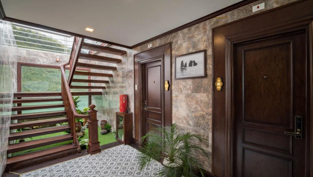 Évasion unique en baie d'Halong : croisière inoubliable au cœur du Vietnam