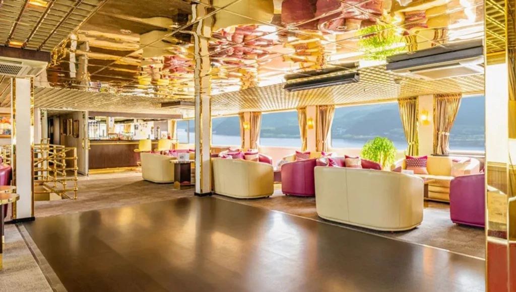 Del Mar Negro al Danubio Azul, de Bucarest a Viena