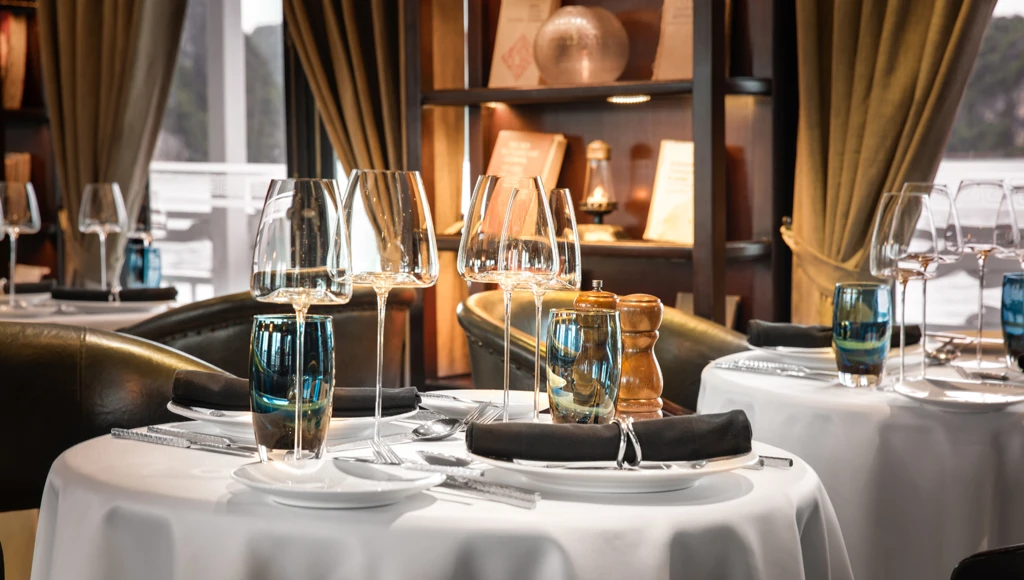 La baie d'Halong, venez découvrir le paradis sur mer en 3 jours