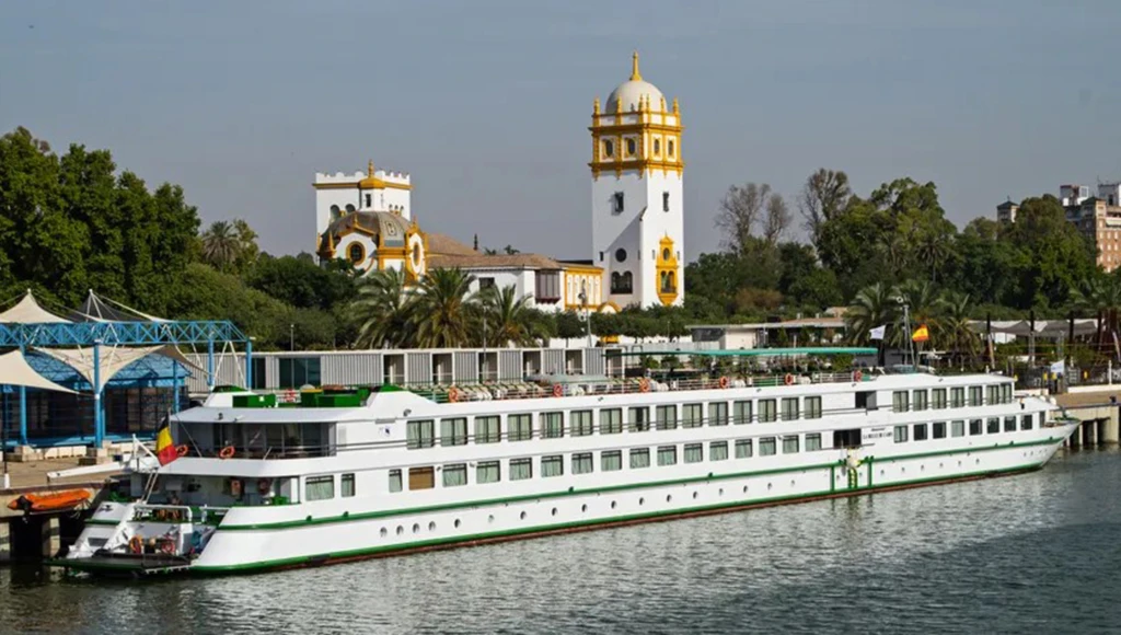 Crociera di 6 giorni nel cuore dell'Andalusia: Capodanno a Siviglia e scoperta del fascino locale